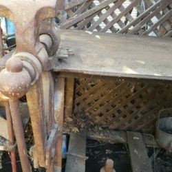 Vise Huge!!! With Steel Table On Wheels 