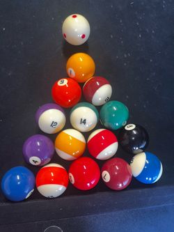 Aramith Crown Standard Billiard Pool Ball Set