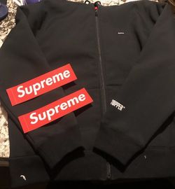 Brand new Supreme windstopper goretex zip up hoodie