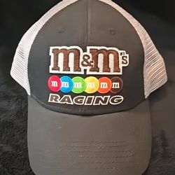 M & M Nascar Racer #18 KYLE BUSCH SIGNED ADJUSTABLE MESH HAT/CAP NEW!