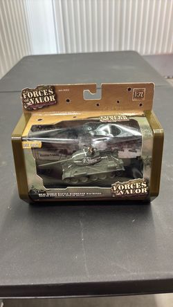 Forces of Valor Russian T-34/85 Die Cast Tank 1:72