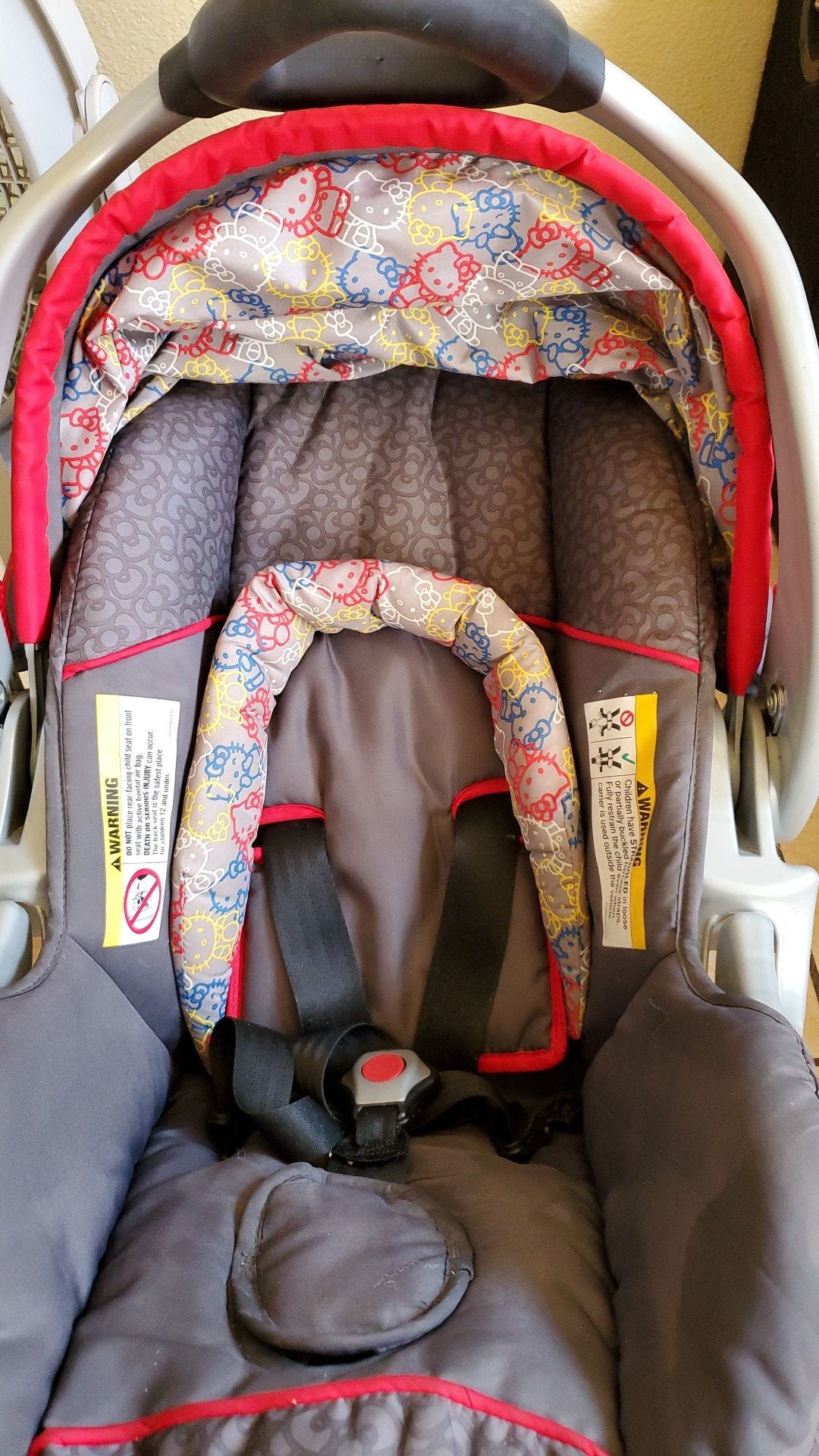 Hello kitty car seat