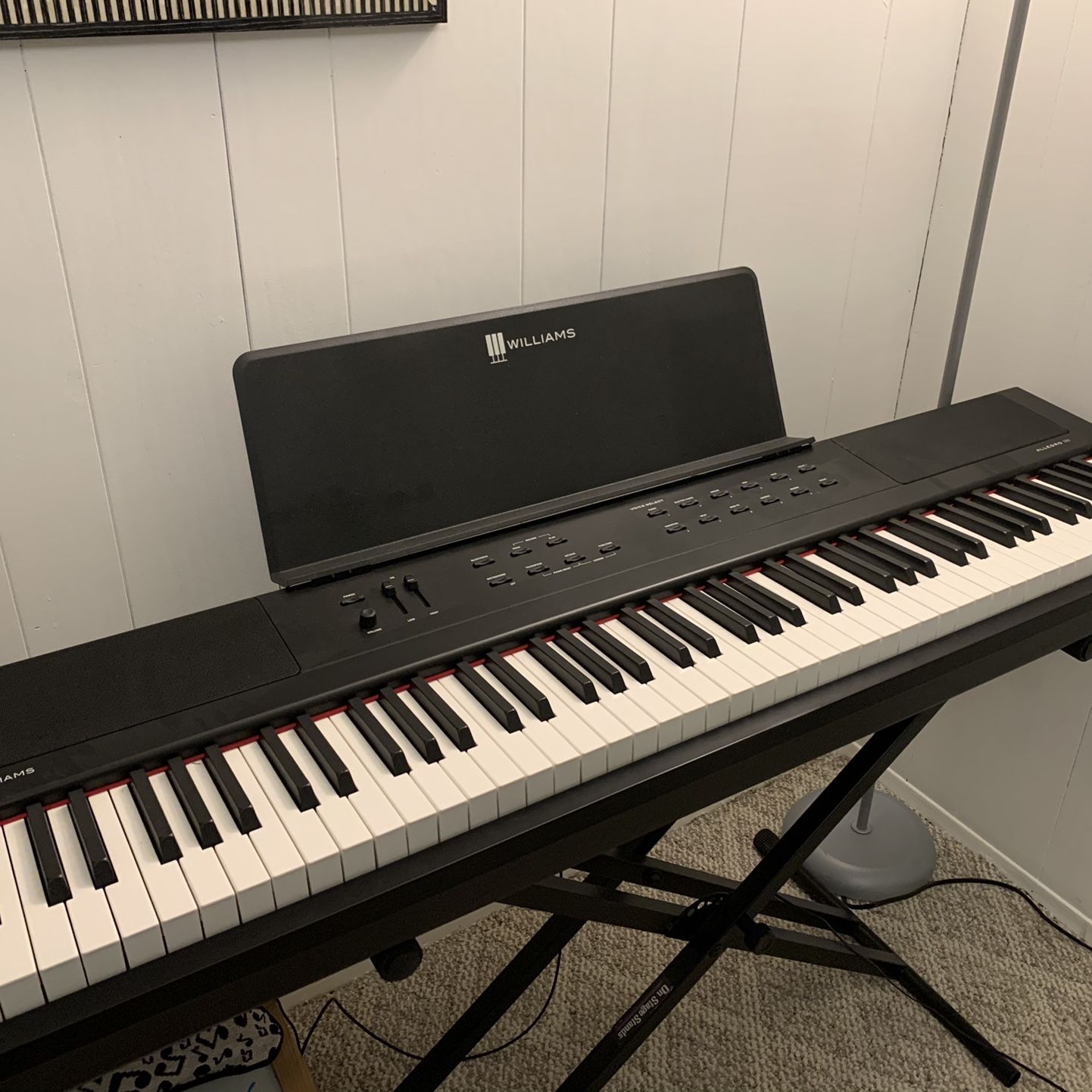 Brand New Keyboard 88 Keys