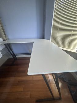 Table/Desk
