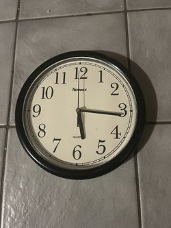 Wall Clock Quartz by Advance approx 10”