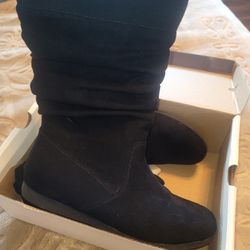 Boots Suede Blk. Size 8.5 Calf Hall