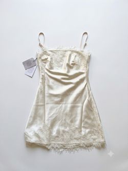 superdown silk mini dress • tags still on never worn• no longer sold
