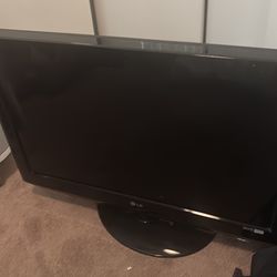 LG TV 32 inches