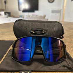 Oakley Sutro, Blue, Comes with glasses case, glasses bag, and lens cleaning cloth