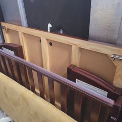 Roll Away Foldable Baby Bed/Crib