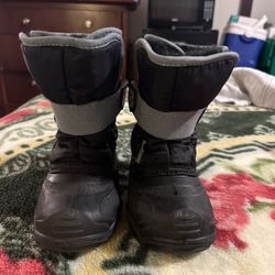 Kamik Toodler Kids Size 8 BlackSnow Bugs 3 Buckle