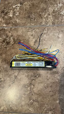 Ballast for fluorescent lights