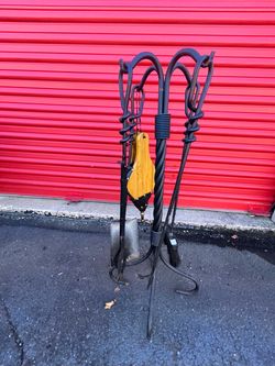 Iron set fireplace toolset with bellows