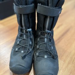 Keen Boys Rain/winter Boots Size 5