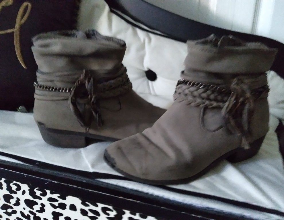 Girls Boots Size 3