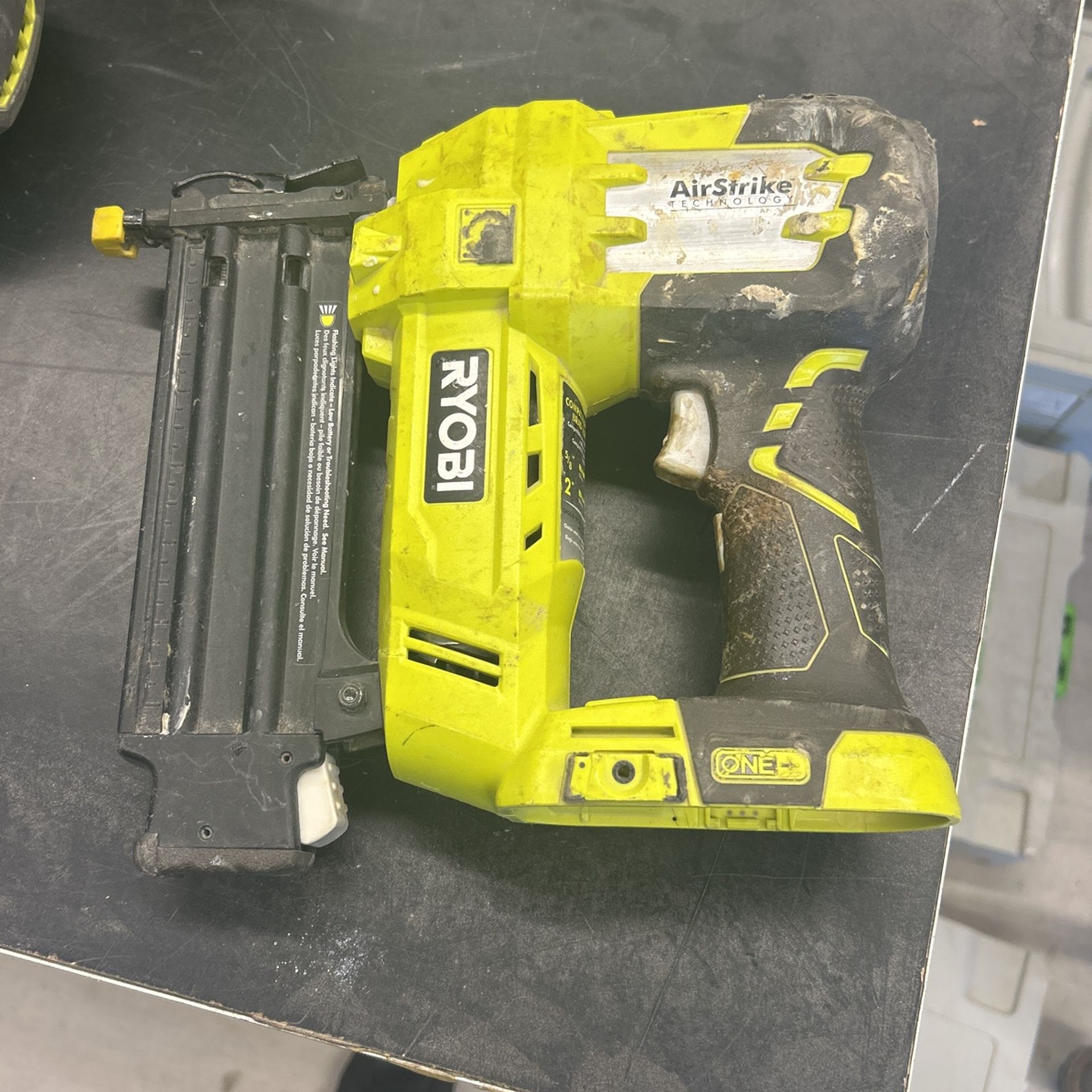 Ryobi Air strike Brad Nail Gun