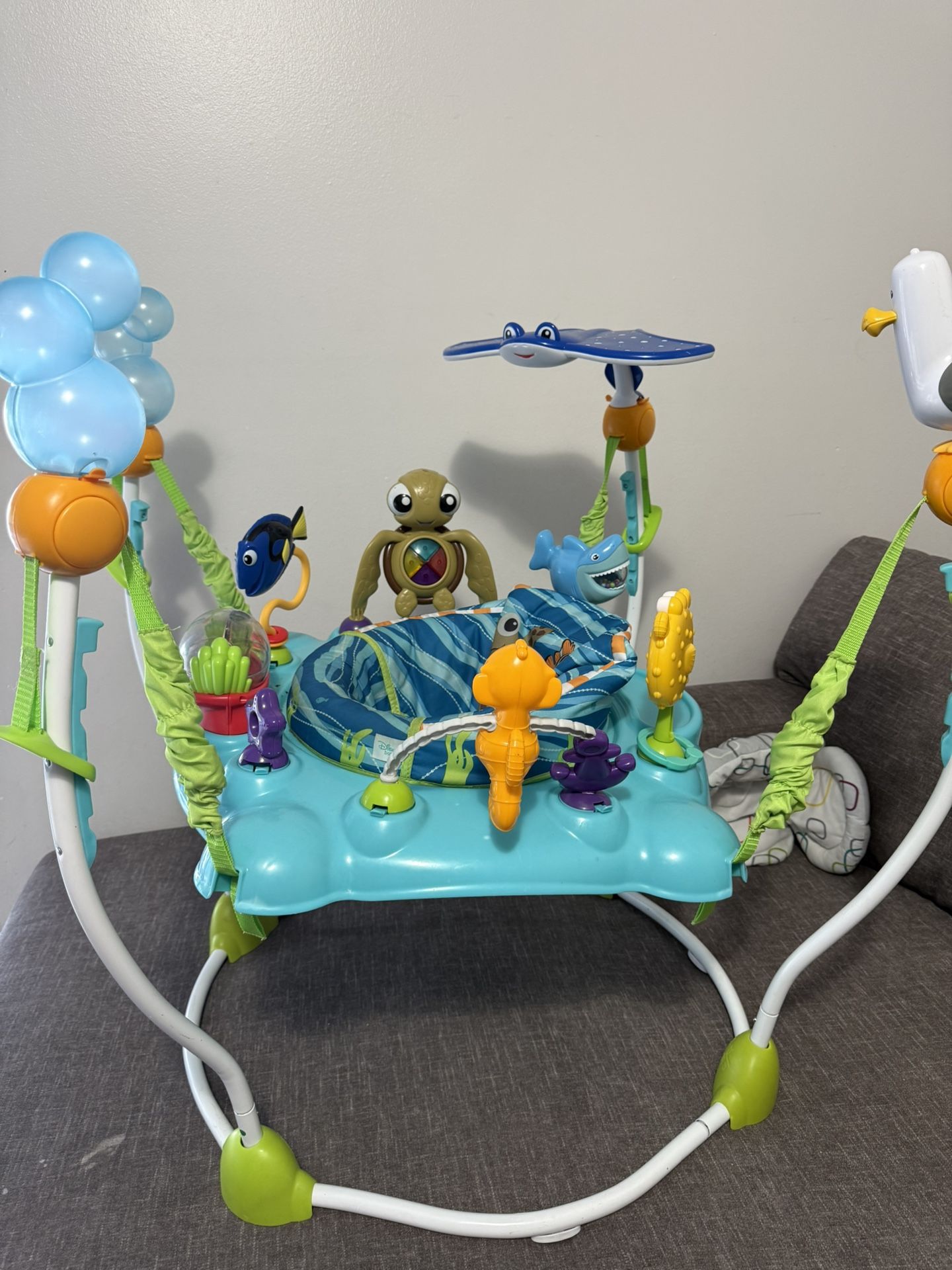 Finding Nemo Jumper And Chair Set 