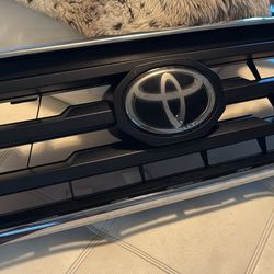 2020 Tacoma OEM Grill. 
