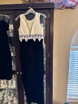 Women’s evening gown, cream lace top with velvet bottom size 7