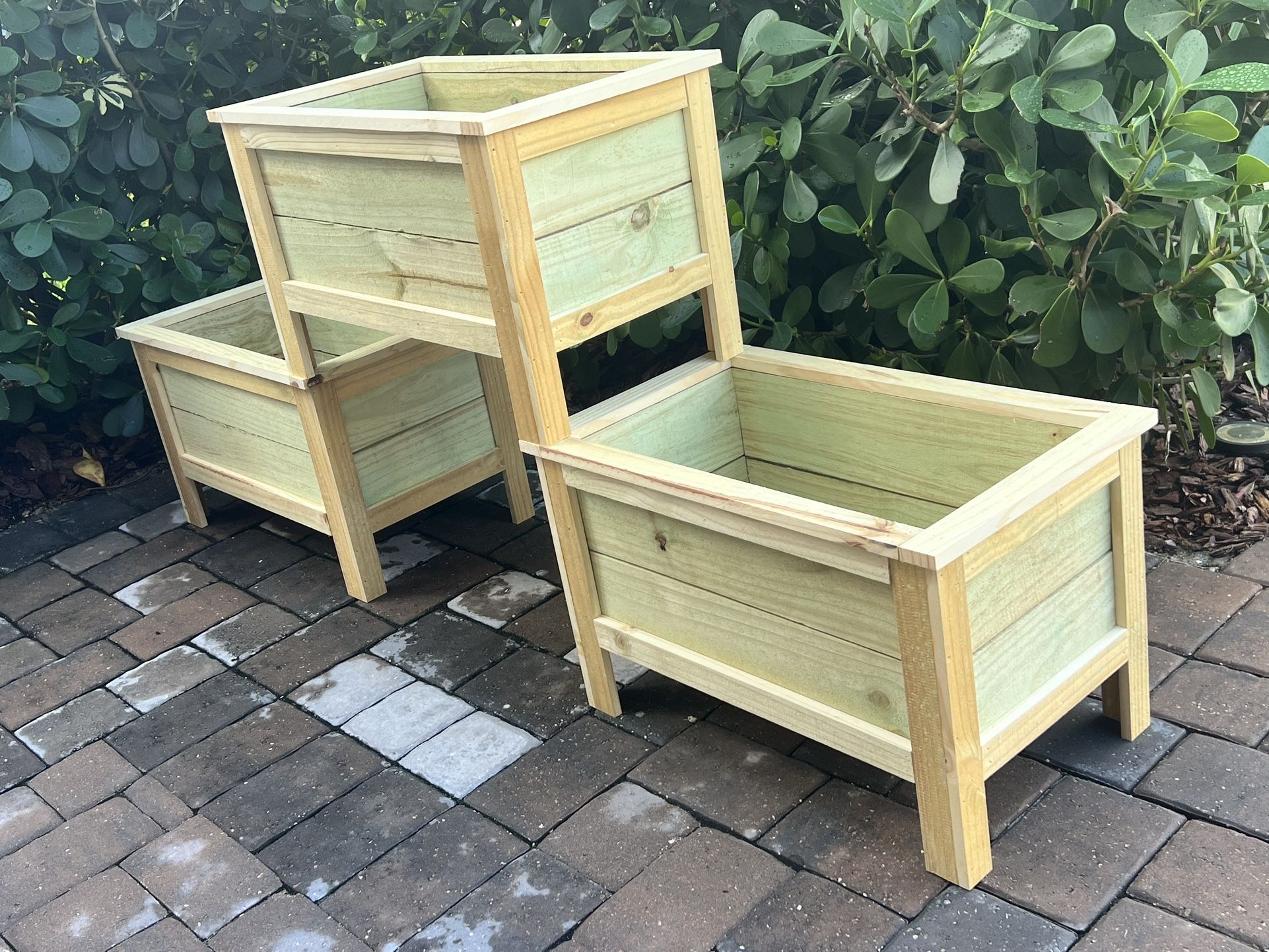 🦋Outdoor Planter Box w/Legs 💯% Pine (27”Lx17”Hx16”W) Flowers 💐 Plants 🌱Herbs☀️Farm House Country