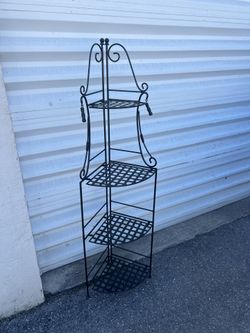 Black Metal 4 Tier Foldable Garden Plant Rack Shelf! Good condition, sturdy.  20x14x65in