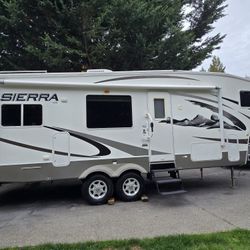 2009 Sierra Double Slide 5th Wheel Fully Equipped Beautiful Rv 29ft