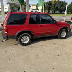 1999 Ford Explorer