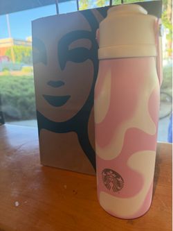 Starbuck’s Pink Swirl Water Bottle