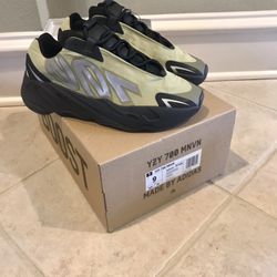 Adidas Yeezy Boost 700 MNVN Resin