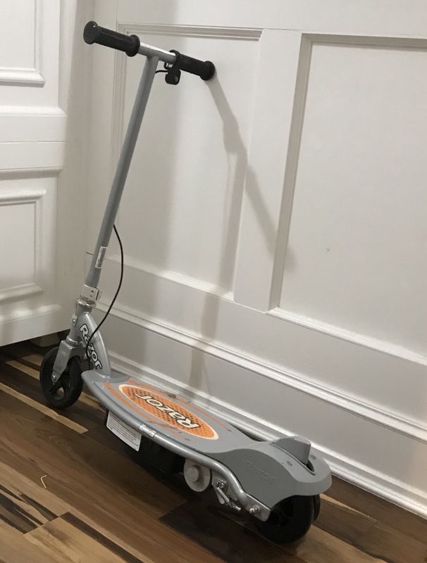 Razor Accelerator 12-Volt Electric Scooter