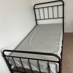 Bed-frame  With Mattress And Box Spring