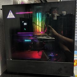 Gaming PC w mouse & keyboard