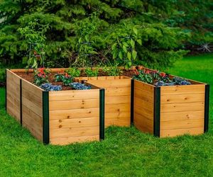 Vita Mezza 6' x 6' Keyhole Garden Bed