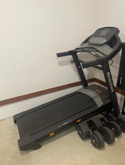NordicTrack C700 Folding Treadmill