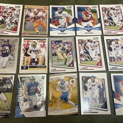 Lot of 15 NFL TE Rookie Card Lot-Alstott-Goedert-Andrews-More