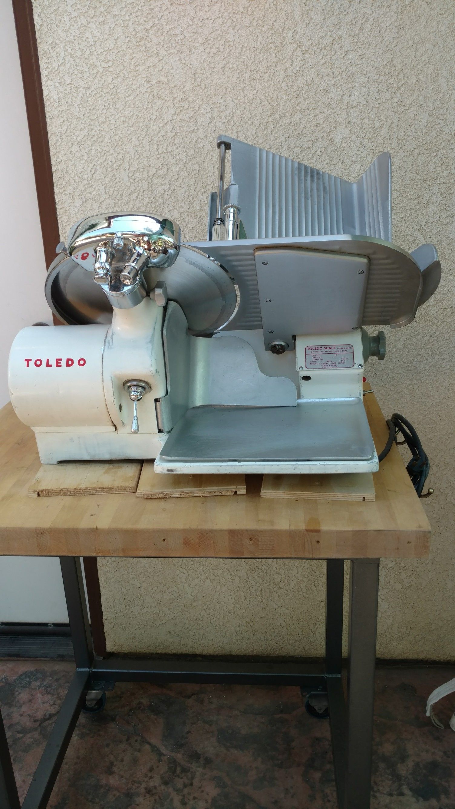 Toledo Vintage slicer