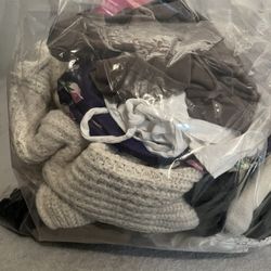 Woman & Girl Clothes 