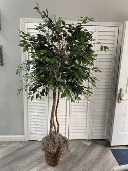 Artificial tree
