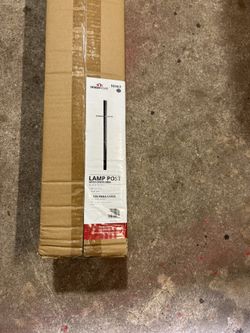 BLACK LAMP POST WITH CROSS ARM OBO