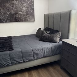 Queen size bed with purple mattress cooling gel