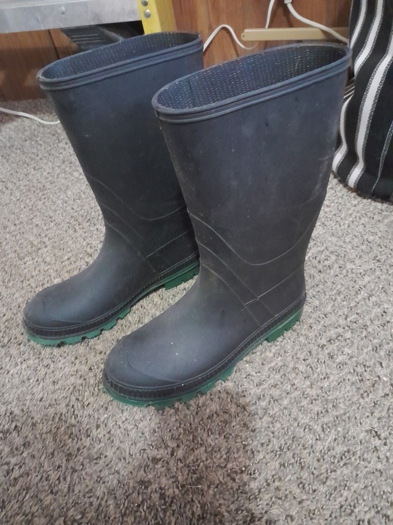 Size Men's 9 Wader Boots - Waterproof!