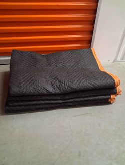 Moving Blankets - Furniture Pads