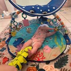 Finding Nemo Baby Play May
