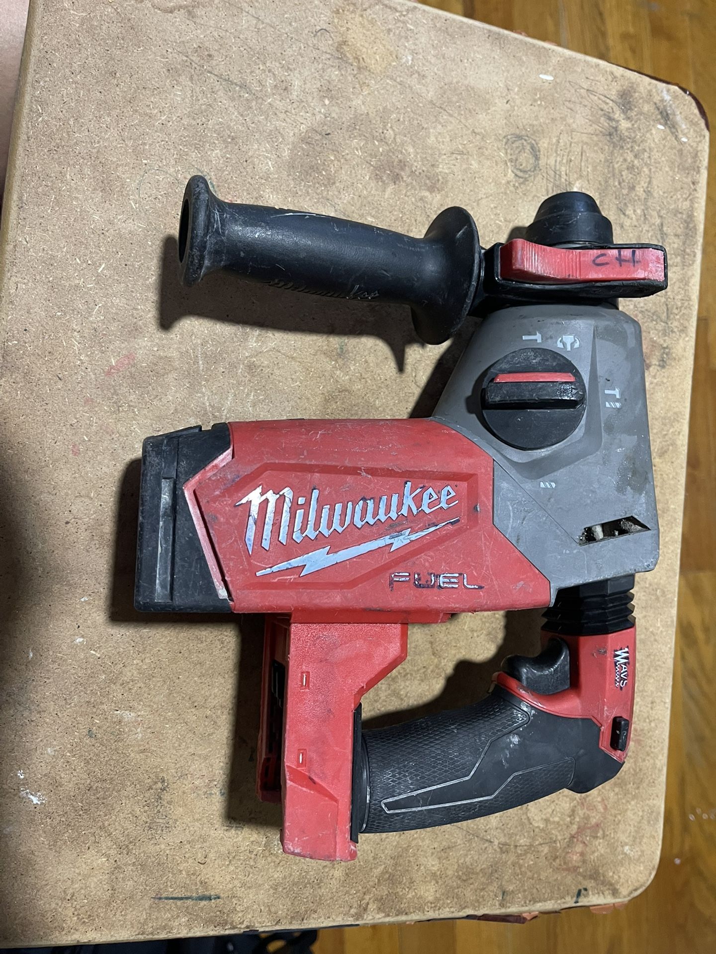 M18 FUEL 18V Lithium-Ion Brushless Cordless 1 in. SDS-Plus Rotary Hammer (Tool-Only)