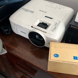 Epson Projector Home Cinema 2150
