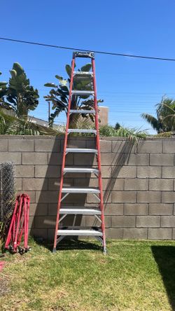 10 foot Fiberglass A frame Step ladder
