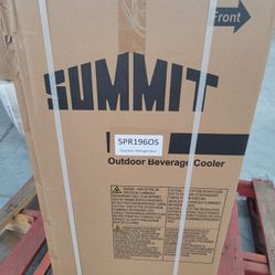 Summit Appliance 19 In 3.1 cu ft Outdoor Mini Refrigerator Without Freezer In Stainless Steel ( SEALED)