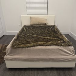 Off White Full-size Bed With Spring Board $150 Or Best Offer!