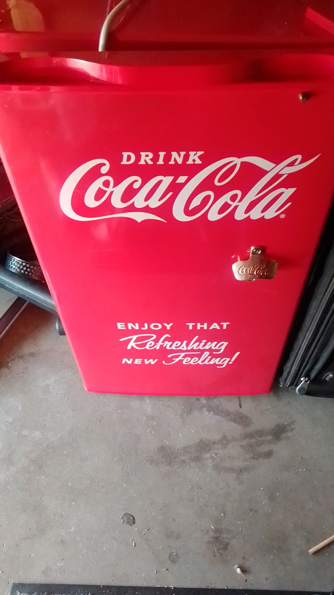 Mini cocoa cola fridge