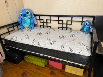 Black Metal Twin Bed Frame with Mattress
